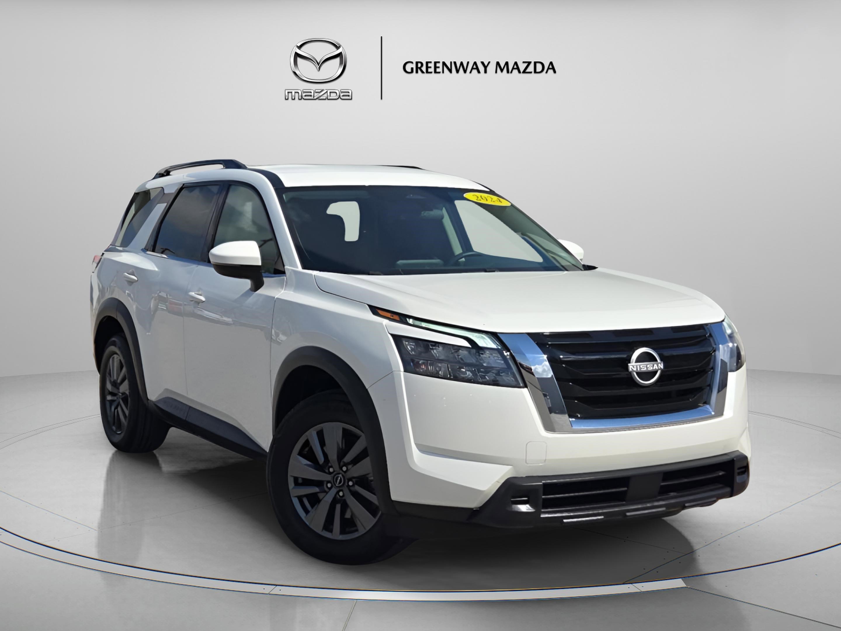 2024 Nissan Pathfinder SV 2WD's photo