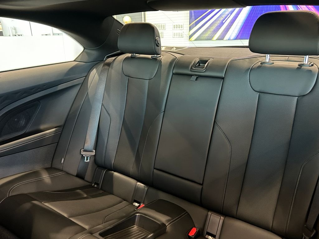 New 2026 Black Sapphire Metallic BMW M240i xDrive image 31
