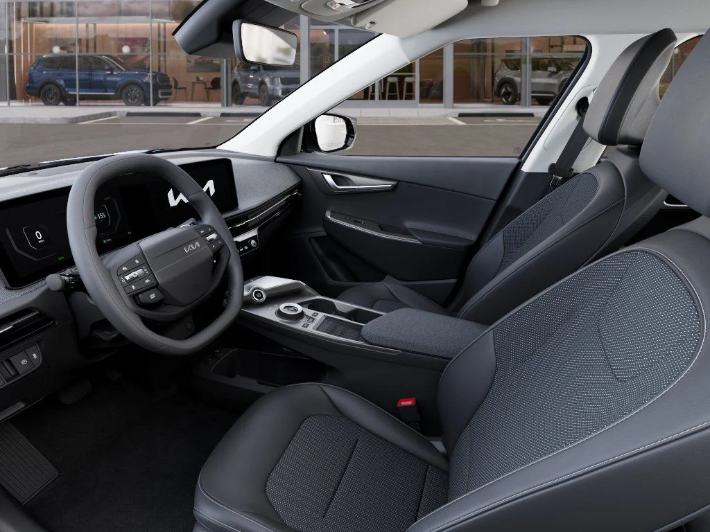 New 2026 Glacial White Pearl Kia Light image 17