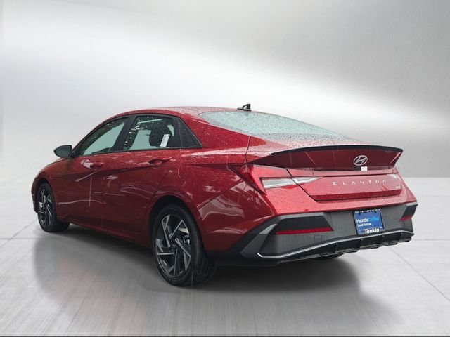 Certified Used 2025 Red Hyundai SEL Sport image 5