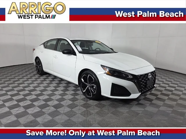 2023 Nissan Altima 2.5 SR
