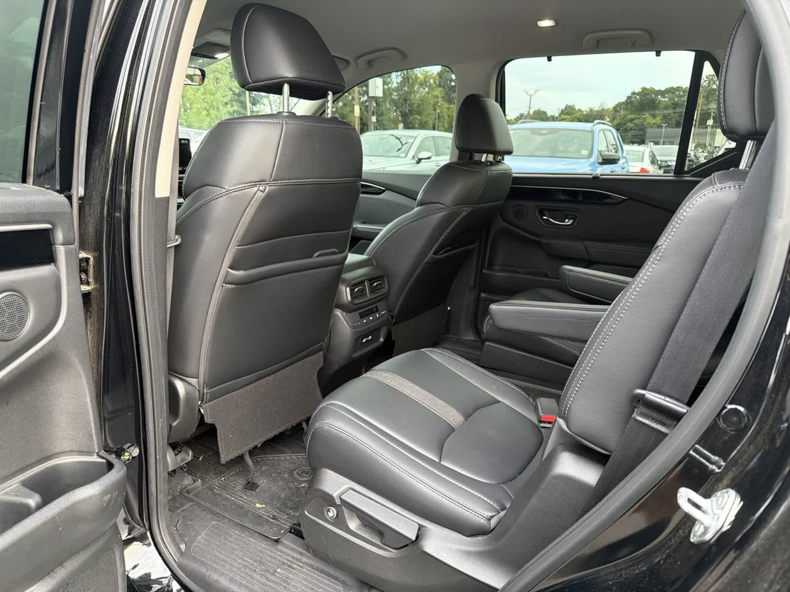 Used 2023 Crystal Black Pearl Honda EX-L 7 Passenger image 9