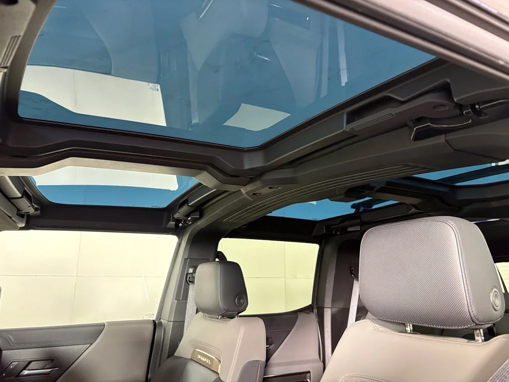 Used 2024 Green GMC 3X image 23