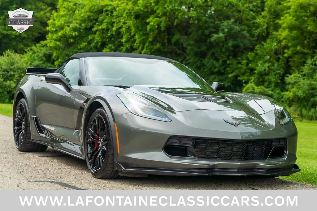 Used 2015 Gray Chevrolet Z06 image 20
