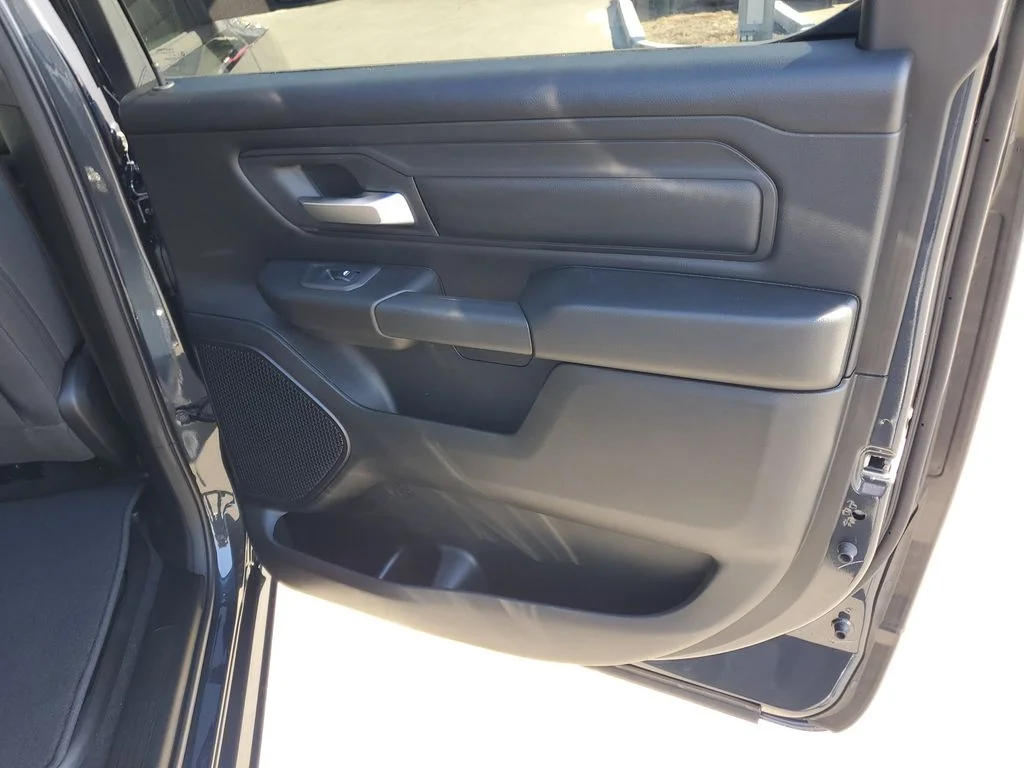 New 2025 Forged Blue Metallic Exterior Paint RAM Tradesman image 29