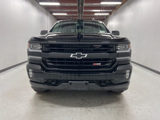 2018 Chevrolet Silverado 1500 LTZ photo 2