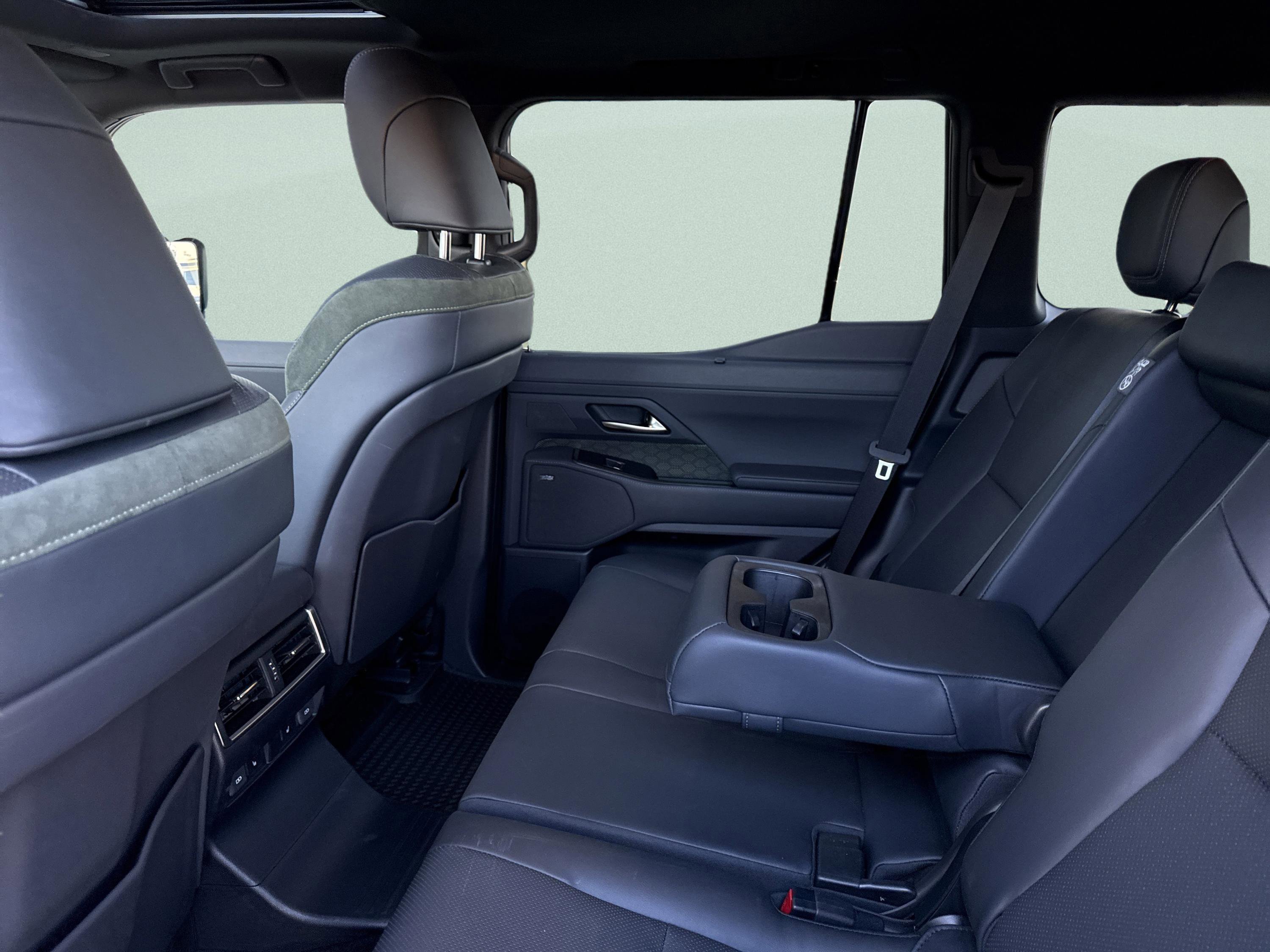 Used 2024 Earth/Black Lexus GX 550 Overtrail image 17