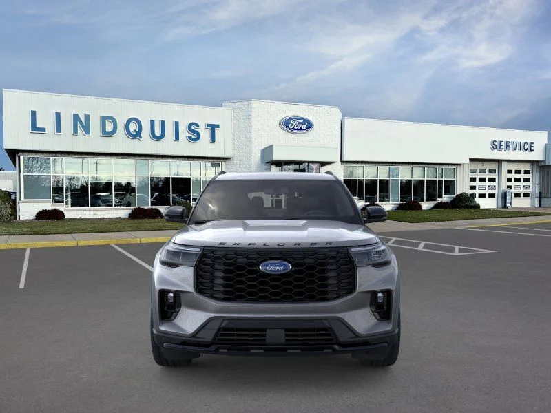 New 2026 Carbonized Gray Metallic Ford ST-Line image 6