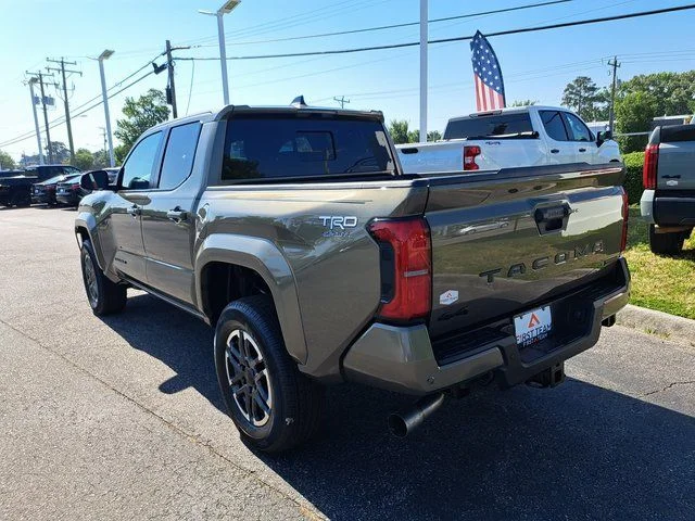 2026 Toyota Tacoma TRD Sport - Photo 8