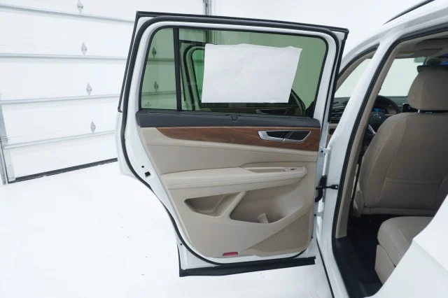 New 2026 Opal White Pearl Volkswagen 2.0T SE w/Technology image 18