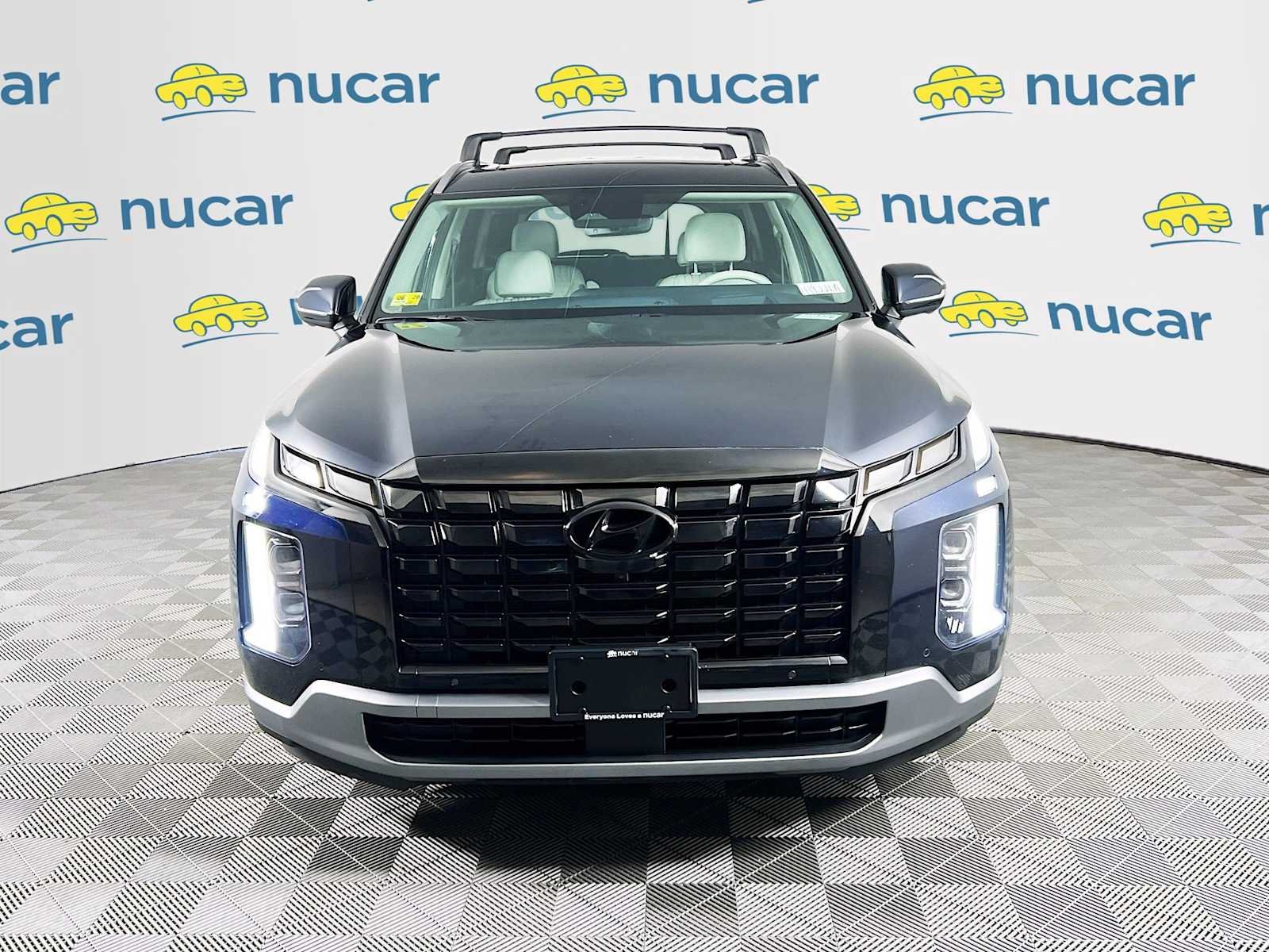 Used 2023 Moonlight Cloud Hyundai Limited image 2