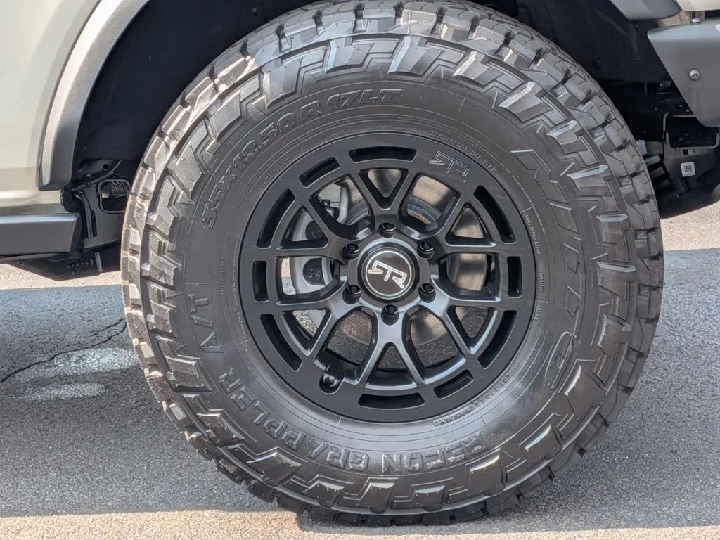 New 2026 Desert Sand Ford Badlands® image 31
