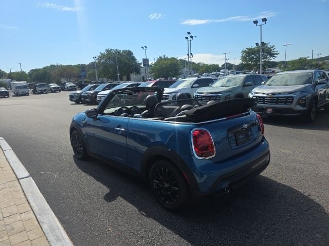 Used 2022 Blue MINI Iconic image 7