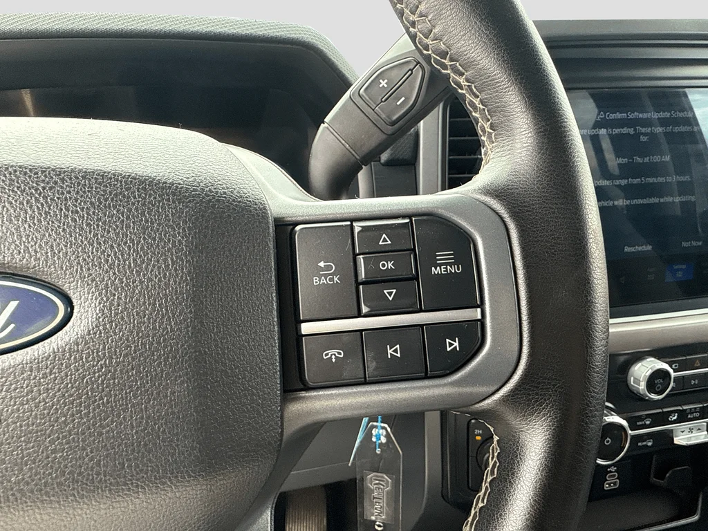 Used 2025 Silver Ford XLT image 16