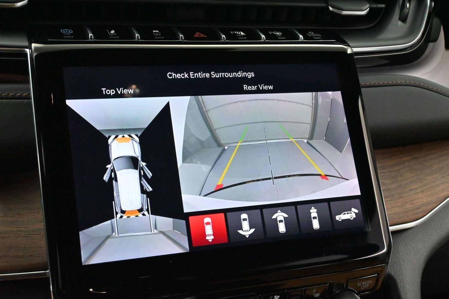 Used 2022 Bright White Clearcoat Jeep Summit image 24