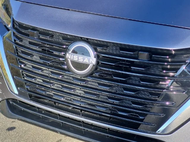 Used 2024 Gray Nissan SV image 36