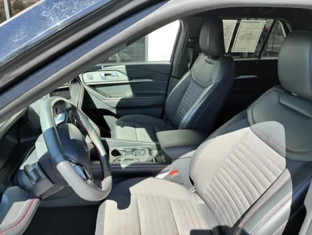 Used 2026 CARBONIZED GRAY M Ford ST-Line image 5