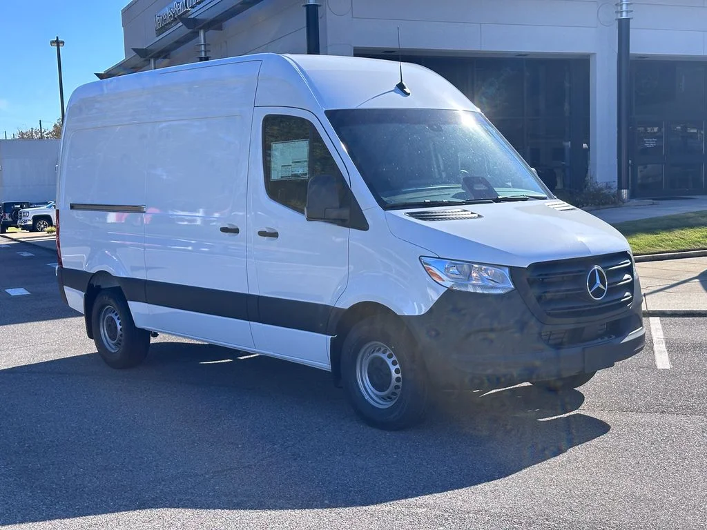 2026 Mercedes-Benz Sprinter 2500 144 WB's photo