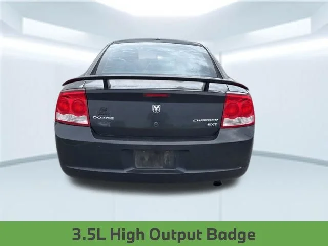 Used 2010 Black Dodge SXT image 8