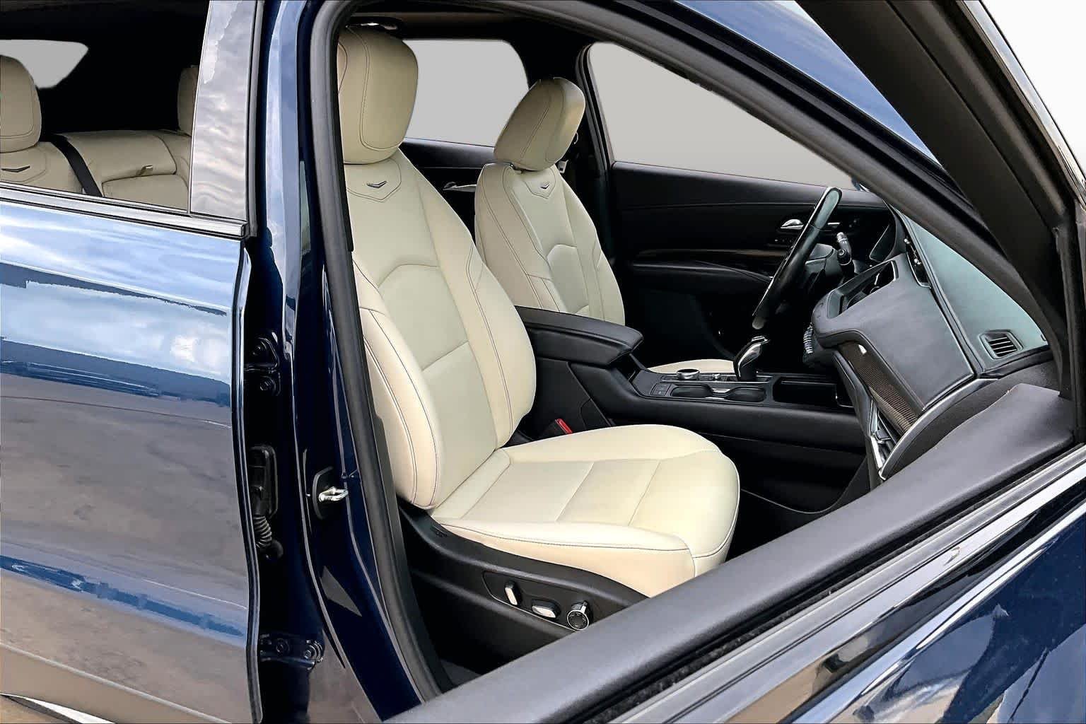 Used 2019 Twilight Blue Metallic Cadillac AWD Sport image 9