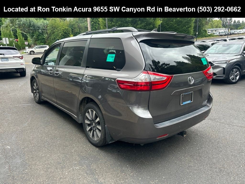 Used 2018 Predawn Gray Mica Toyota XLE image 6