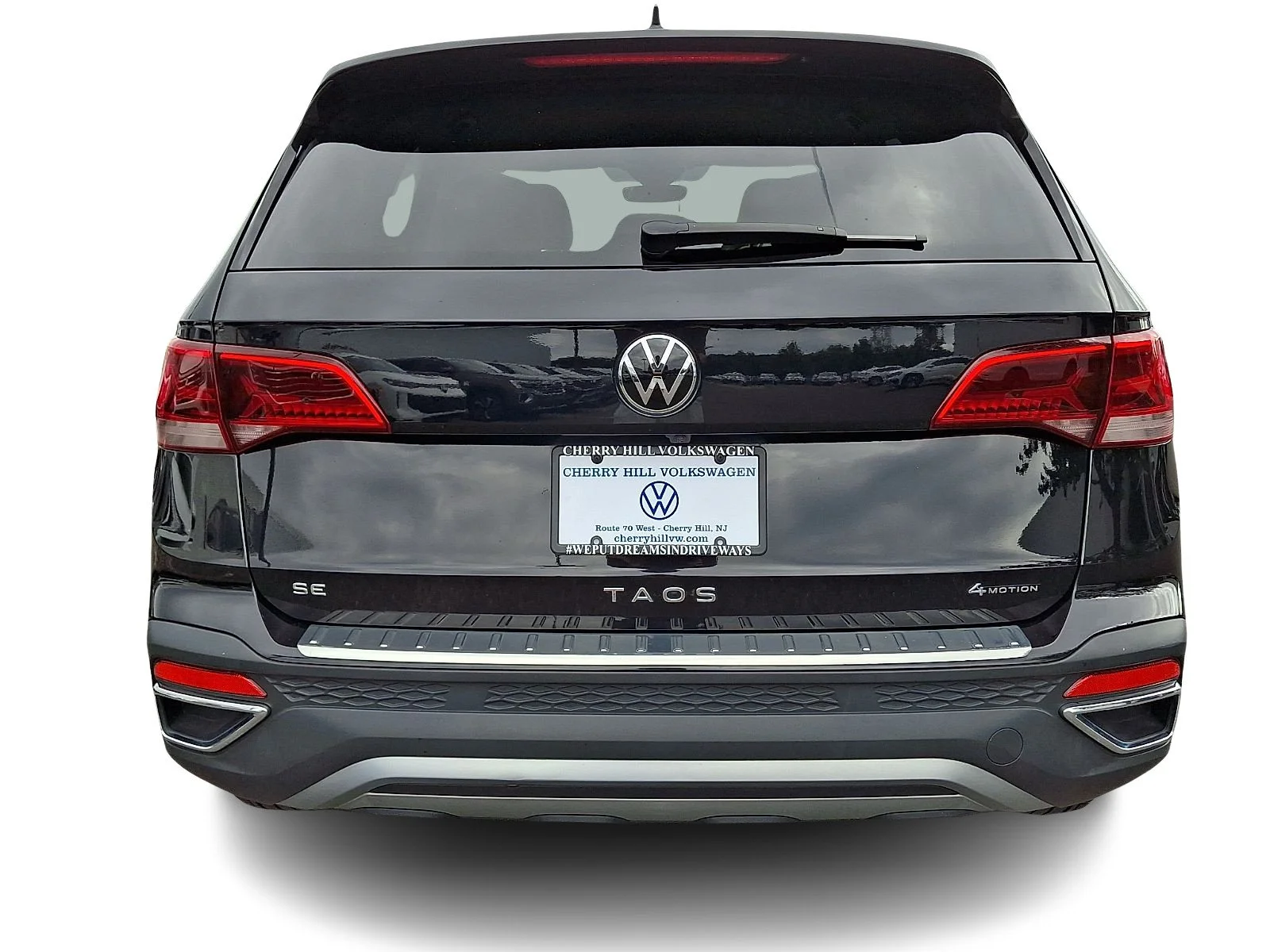 Certified Used 2023 Deep Black Pearl   2T2t Volkswagen SE image 5
