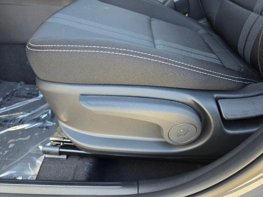 2025 Hyundai Venue SEL - Photo 15