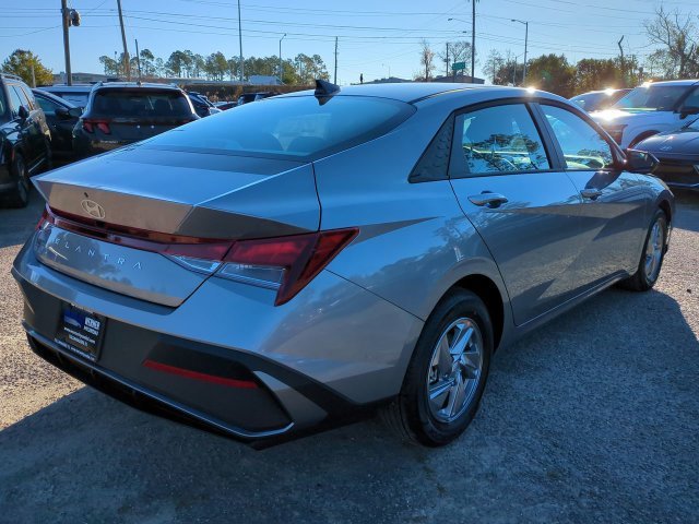 Used 2026 Silver Hyundai SE image 5