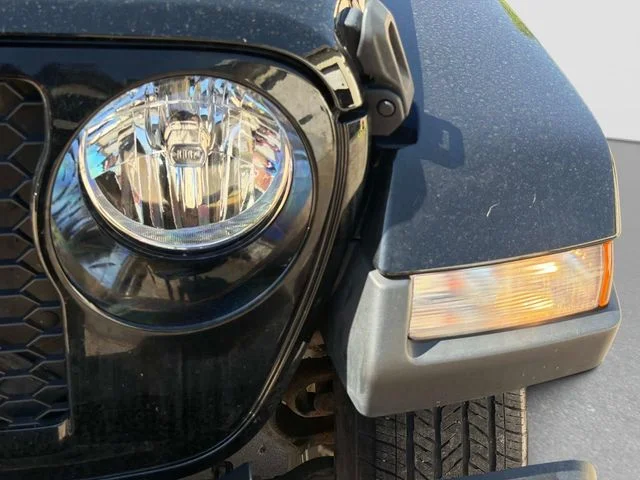 Used 2022 Black Jeep Sport image 11