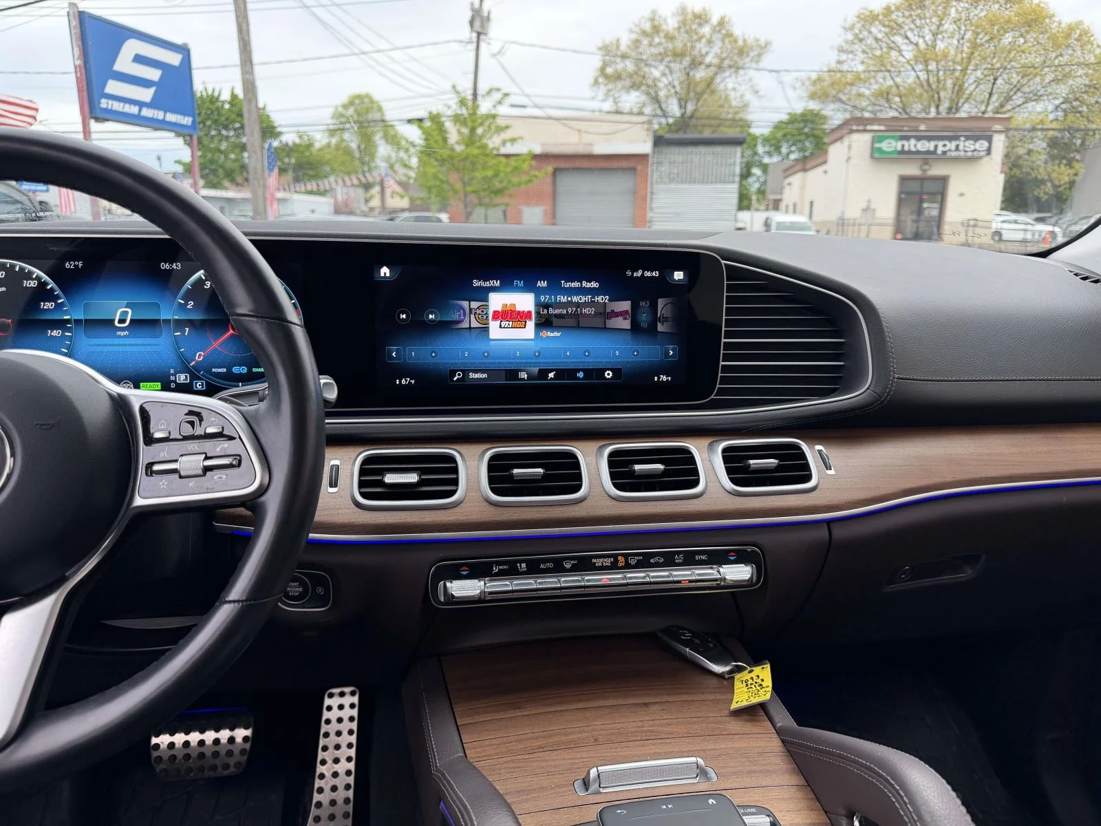 Used 2023  Mercedes-Benz GLS 450 image 16