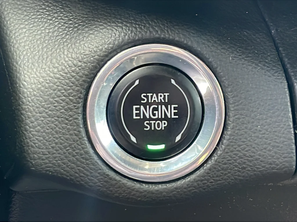 Used 2023 White Buick Preferred image 28