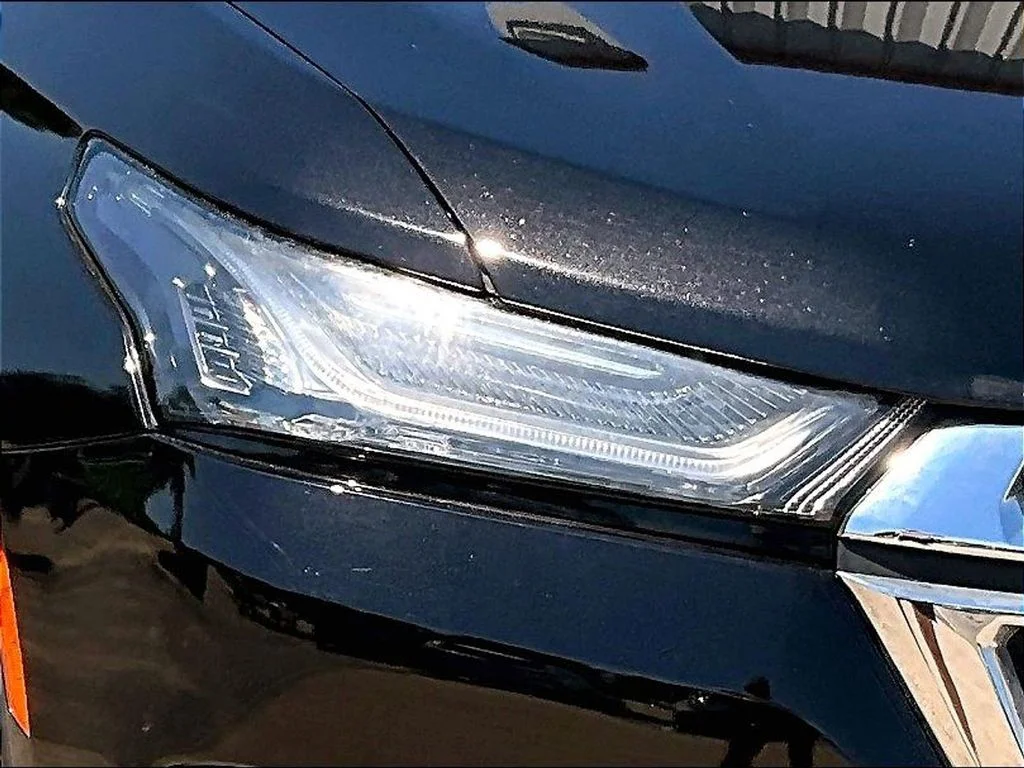 Used 2023 Black Chevrolet LT Leather image 35