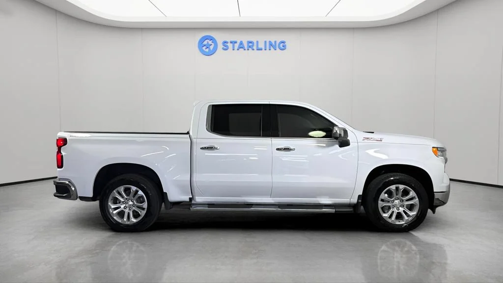 Used 2024 Summit White Chevrolet LTZ image 12