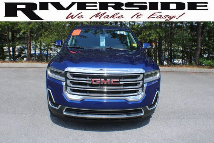 Certified Used 2023 Ultra Blue Metallic GMC SLE image 18