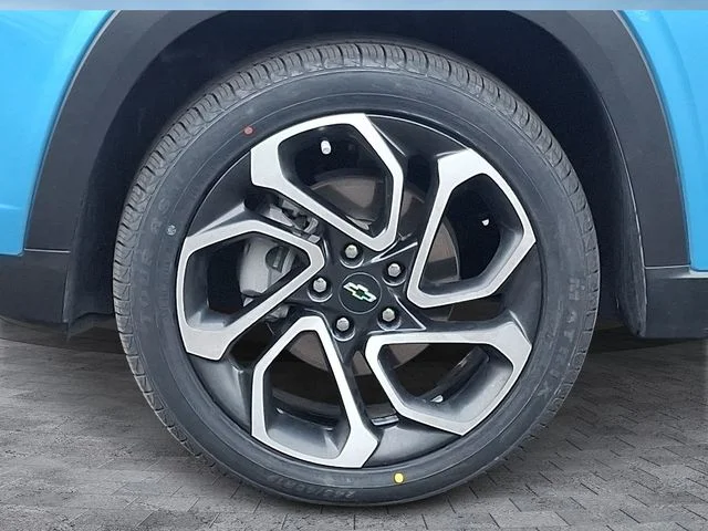 Used 2025 Blue Chevrolet 2RS image 8