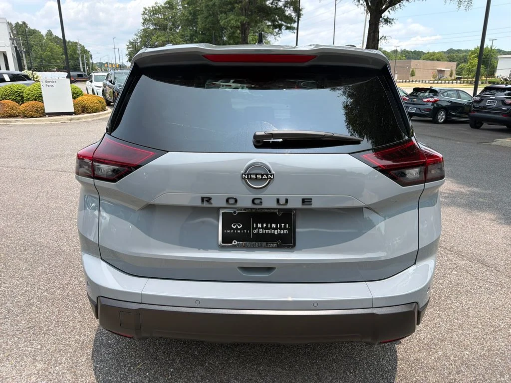 Used 2026 Boulder Gray Pearl Nissan Dark Armor image 18