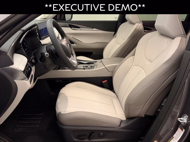 Certified Used 2026 Graphite Shadow INFINITI LUXE image 16