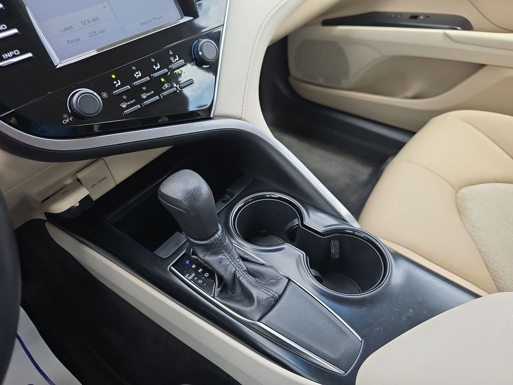 2018 Toyota Camry LE - Photo 26