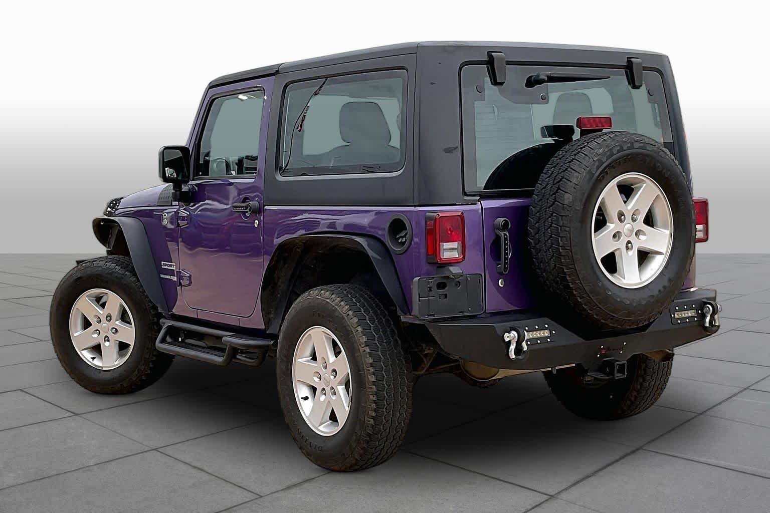 Used 2018 Xtreme Purple Pearlcoat Jeep Sport S image 12