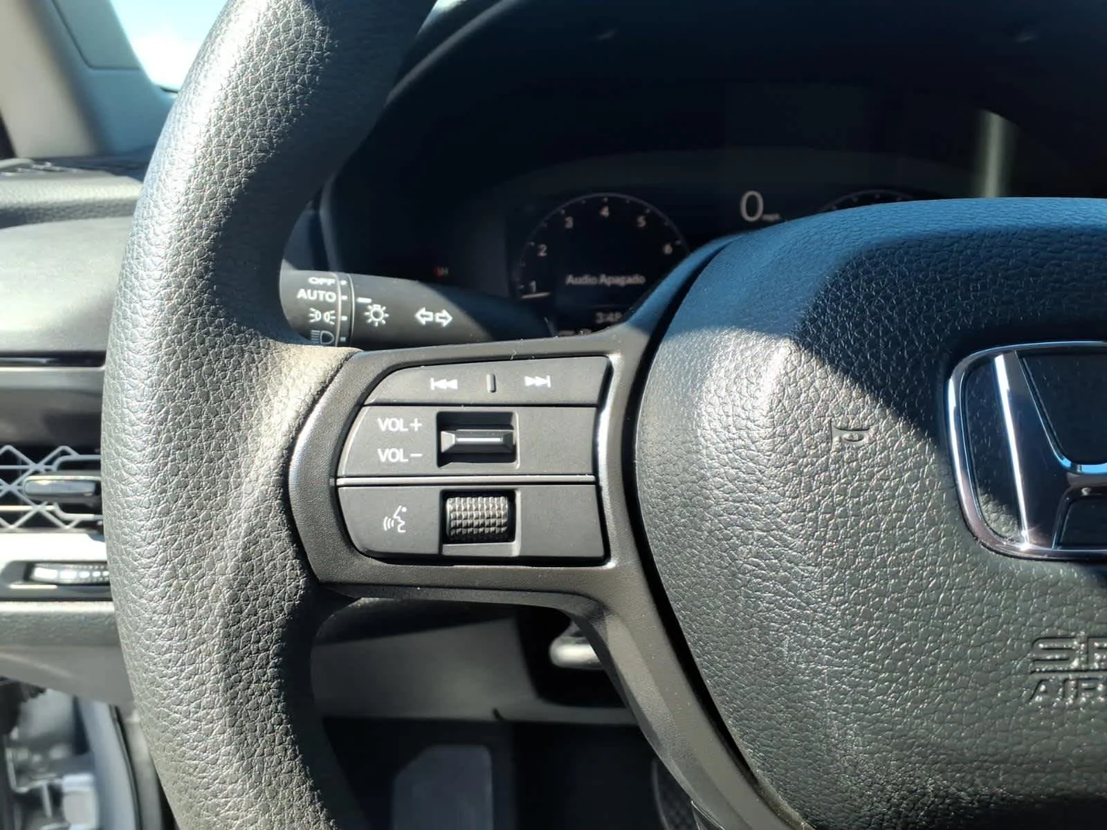 2025 Honda Accord LX - Photo 22