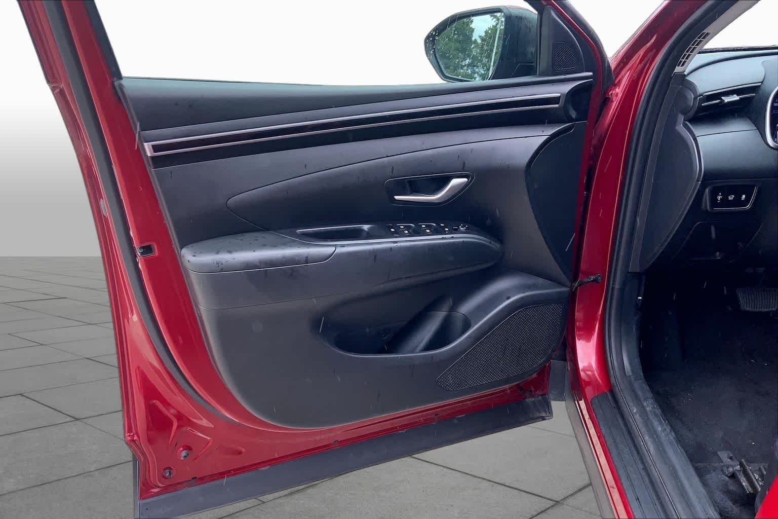 Used 2024 Ultimate Red Hyundai SEL image 19