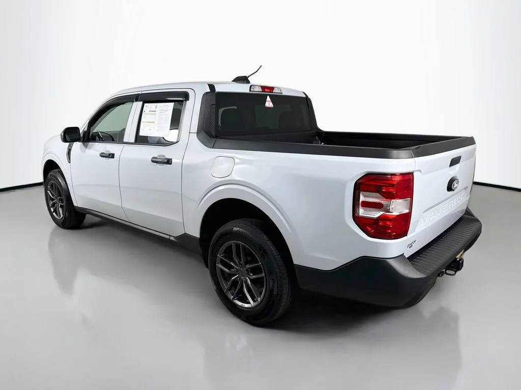 Certified Used 2025 Space White Metallic Ford XL image 9