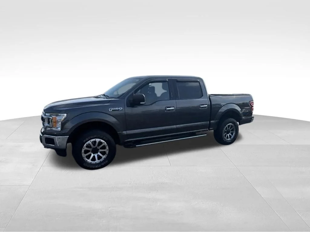 Used 2018 Gray Ford XLT image 5