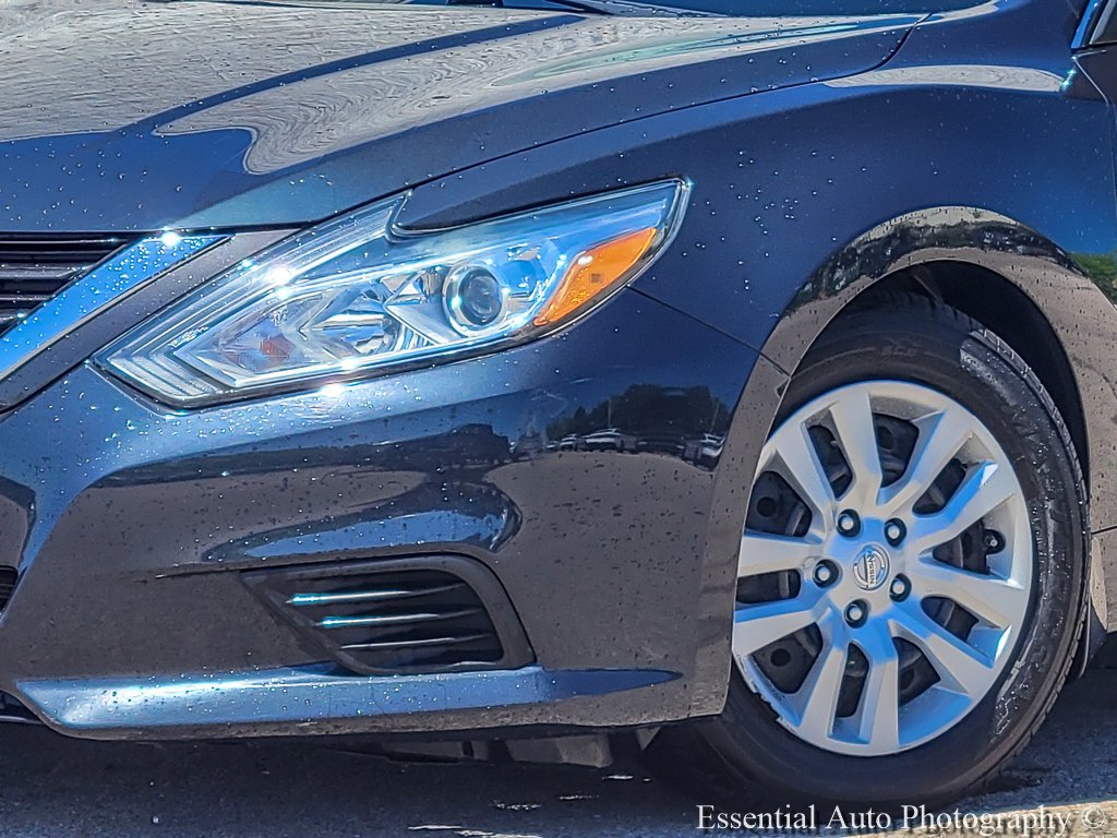 Used 2017 Storm Blue Nissan 2.5 S image 3