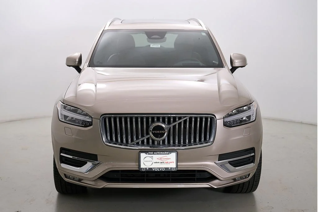 Certified Used 2023 Bright Dusk Volvo Ultimate image 5
