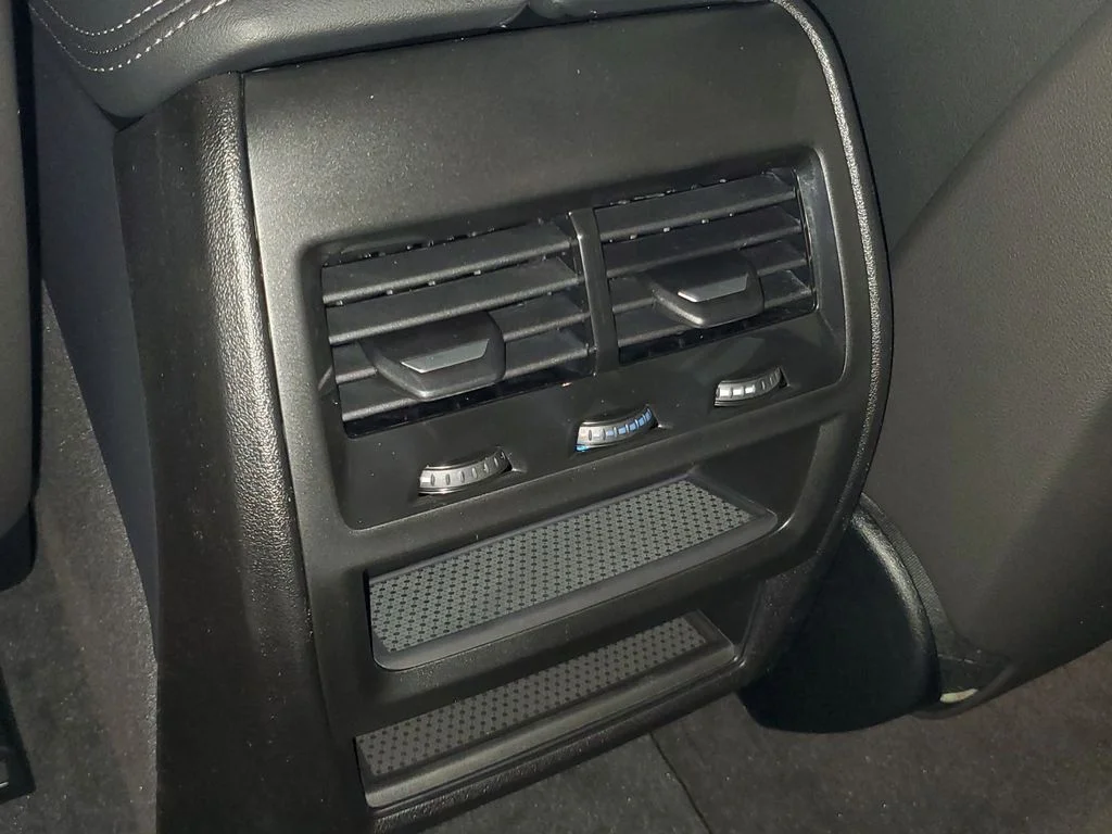 Used 2026 Gray BMW sDrive40i image 12