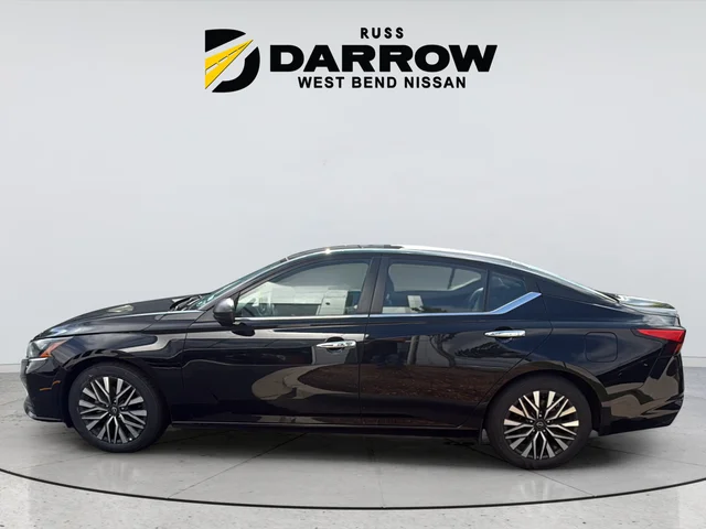 Used 2024 Black Nissan 2.5 SV image 2