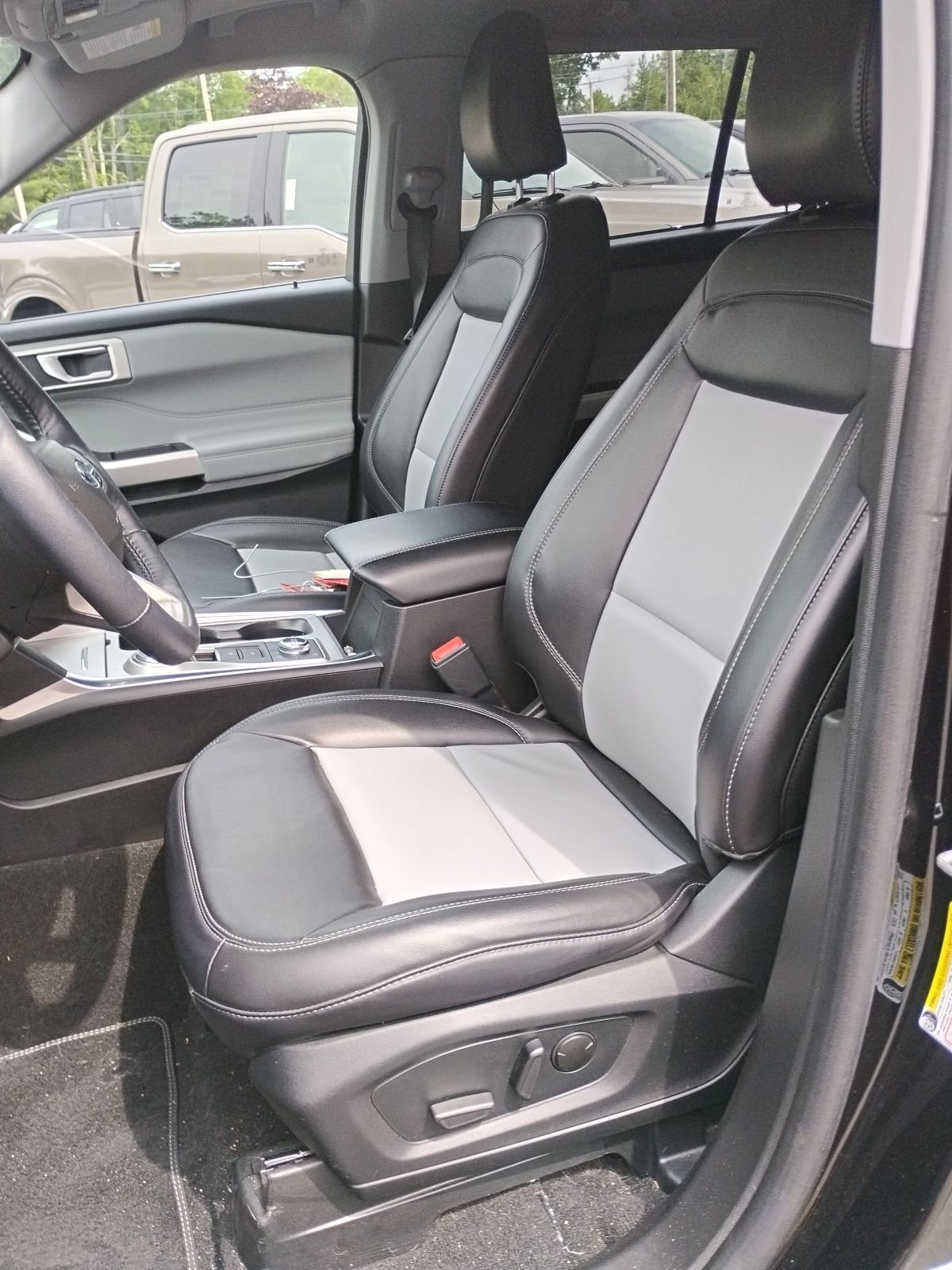 Certified Used 2023 Black Ford XLT image 17