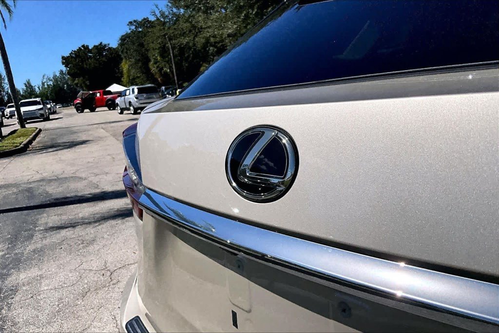 Used 2018 Beige Lexus 350 image 31