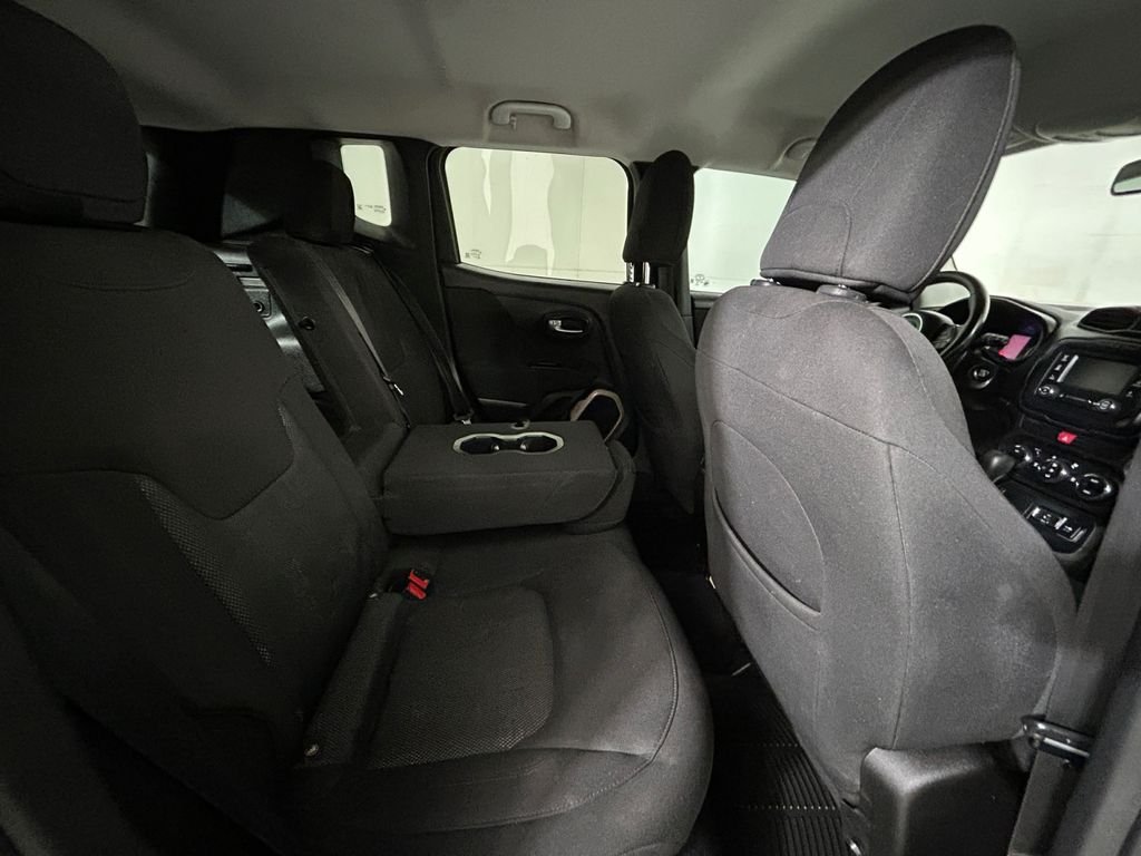 Used 2017 Black Jeep Latitude image 17
